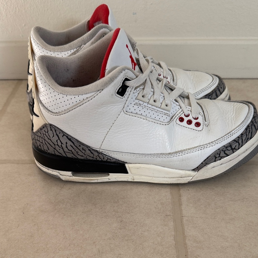 Jordan 3 white cement used 5Y White and Black Sneakers with Red Accents no Box
